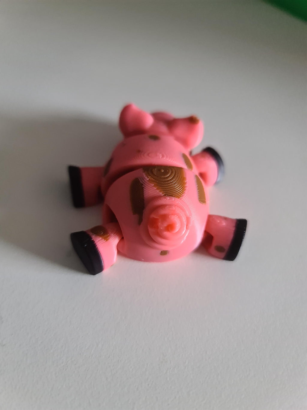 Articulated Pig Fidget Toy – view 6, 3D printed by RS-3D