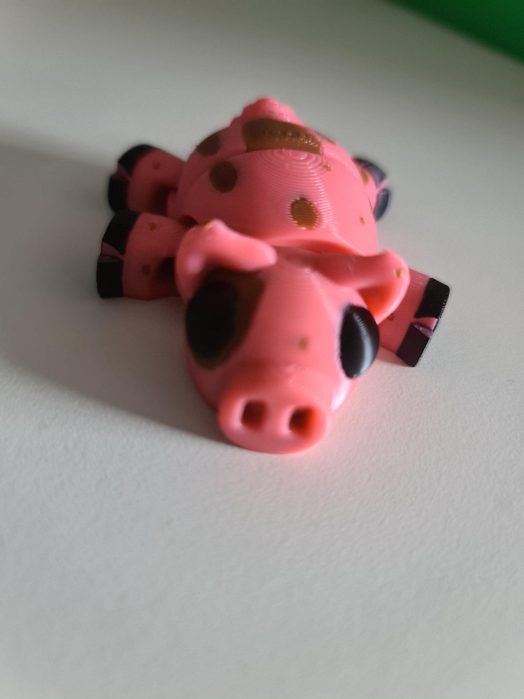 Articulated Pig Fidget Toy – view 9, 3D printed by RS-3D